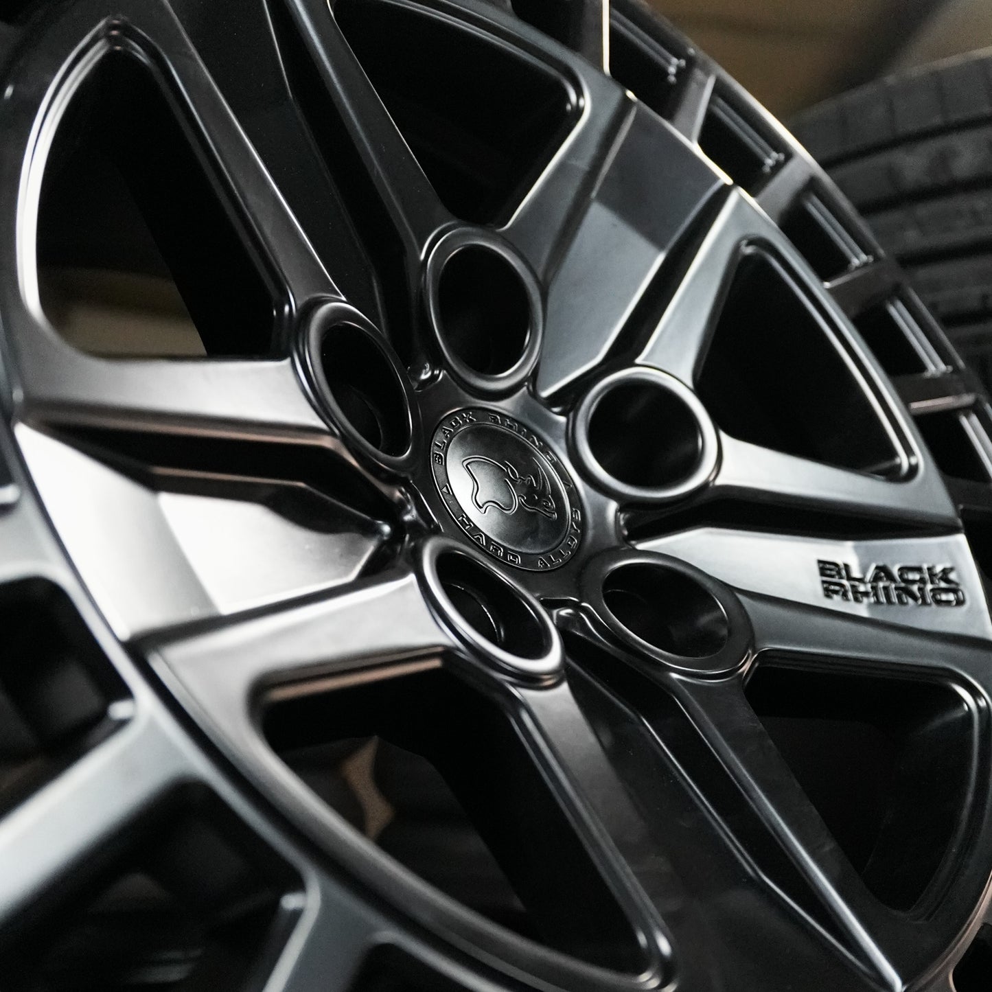 {INSTOCK} Original 18" Black Rhino Alston Rims