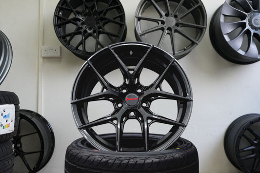 {INSTOCK} 18" JRD Predator Rims