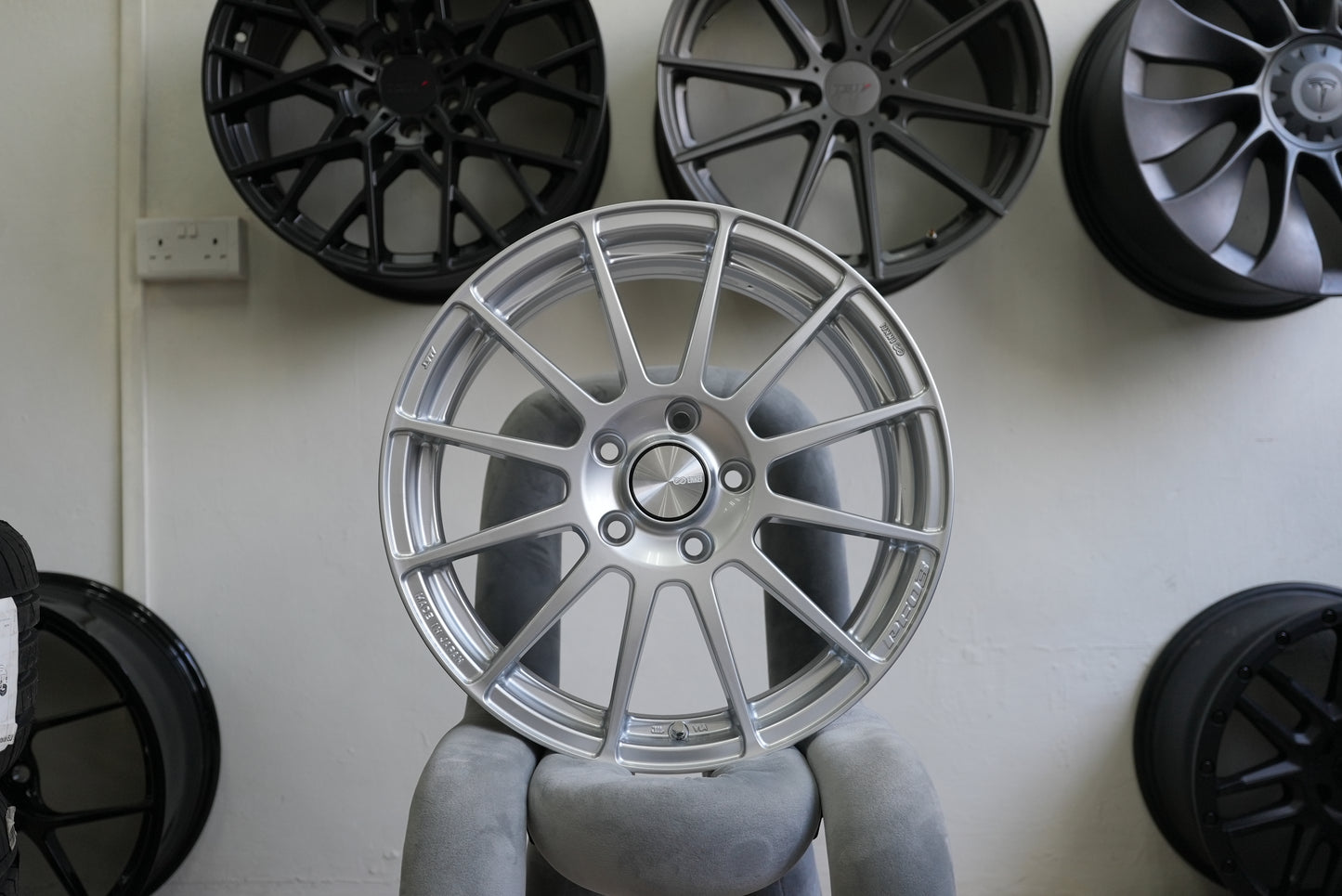 {INSTOCK} Original 17" Enkei PF03 Rims